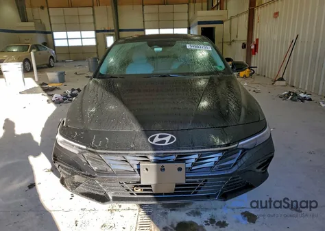 2024 Hyundai Elantra Limited z USA, uszkodzony, nr VIN KMHLN4DJ9RU104044